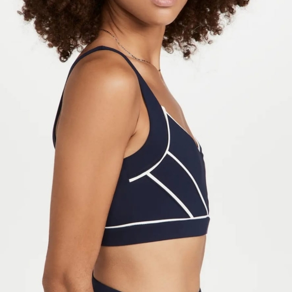 Eleven by Venus Williams - Sports Bra & Leggings - Picture 6 of 17